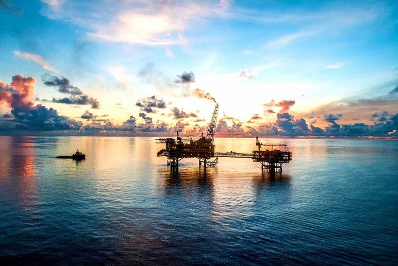 Добыча нефти и газа в Восточном море (Фото: Petrotimes.vn)