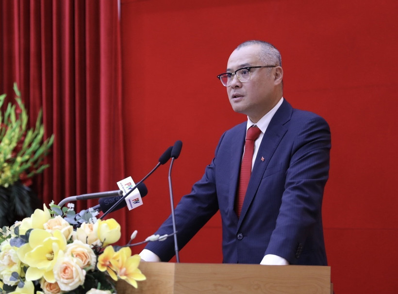 Новый Секретарь парткома провинции Футхо Фам Дай Зыонг выступил с речью при вступлении в должность (Фото: ВИА)
