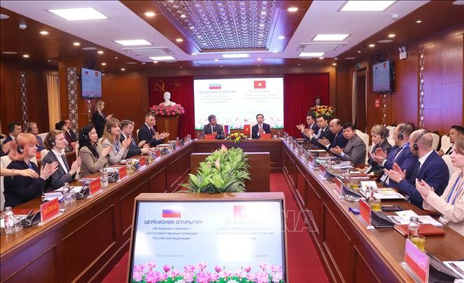 Церемония открытия Программы повышения квалификации и обмена специализированными знаниями с высшими государственными служащими РФ (Фото: ВИА)