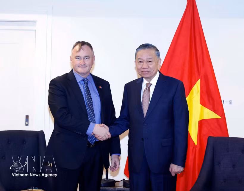 Генсек, Президент То Лам принял Крейга Брэдшоу, генерального директора компании EQ Resources Limited (Австралия) (Фото: ВИА)