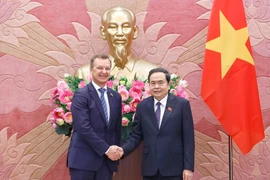 Председатель Национального собрания Чан Тхань Ман принял Андрея Владимировича Яцкина, Первого заместителя Председателя Совета Федерации Федерального собрания Российской Федерации. Фото: ВИА.