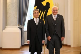 Президент Федеративной Республики Германия Франк-Вальтер Штайнмайер и Посол Нгуен Дак Тхань на церемонии вручения верительных грамот. Фото: ВИА.