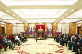 Генсекретарь То Лам принял Председателя Европейского совета Антониу Кошту. (Фото: ВИА)