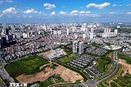 Рынок недвижимости постепенно восстанавливается, многие проекты находятся в стадии реализации. (Фото: VNA)