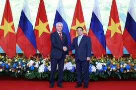 Премьер-министр Фам Минь Тьинь провёл встречу с Председателем Государственной Думы России Вячеславом Володиным. Фото: ВИА.