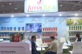 Стенд рисовой компании Lotus с продукцией риса на выставке. Фото: ВИА.