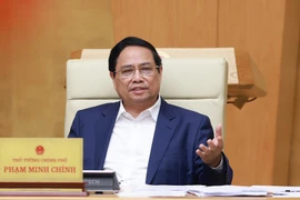 Премьер-министр Фам Минь Тьинь председательствовал на специальном заседании правительства по вопросам законотворческой деятельности в июле 2025 года. (Фото: ВИА)