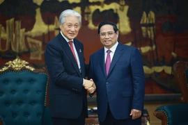 Премьер-министр Фам Минь Тьинь принял губернатора префектуры Тотиги (Япония) Фукуду Томикадзу. Фото: ВИА.