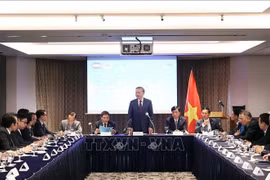 Генеральный секретарь партии То Лам выступает на собрании (Фото: ВИA)