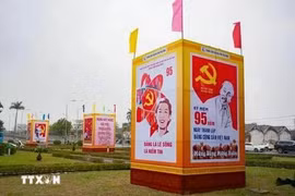 Плакат, посвященный 95-й годовщине основания Коммунистической партии Вьетнама (3 февраля 1930 - 2025 гг.) (Фото: ВИA)