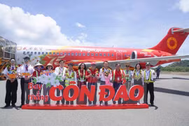 Vietjet запускает два маршрута, соединяющих Ханой и город Хошимин с Кондао. (Фото: Vietjet)