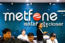 Камбоджийская телекоммуникационная компания Metfone, дочерняя компания вьетнамского оператора мобильной связи Viettel Group. Сектор телекоммуникаций был среди ведущих секторов для иностранных инвестиций Вьетнама. (Фото: phnompenhpost.com)