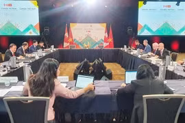 6 июля 2022 года в городе Ванкувер, провинция Британская Колумбия (Канада), состоялось первое заседание Совместного комитета по экономике Вьетнама и Канады и Вьетнамско-канадский бизнес форум. 