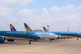 Пассажиры Vietnam Airlines, забронировавшие рейсы по маршрутам, затронутым COVID-19, могут вернуть деньги за билеты или получить туристические ваучеры. (Фото: ВИА)