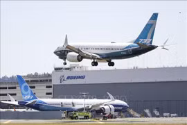 Боинг 737 Max во время пробного полета готовится к приземлению в Сиэтле, штат Вашингтон, США. (Фото: AFP / ВИА)