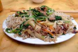 Три блюда вьетнамской кухни вошли в 100 лучших салатов мира по версии TasteAtlas