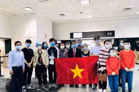 Граждане Вьетнама в аэропорту Хьюстона (Фото: ВИА)