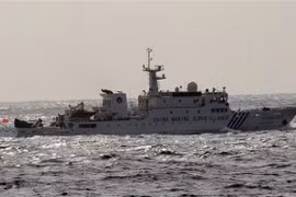 Китайский корабль Haijian 8002 во время патрулирования вблизи спорных островов с Японией. (Фото: AFP / ВИА)