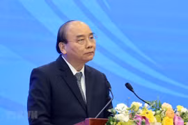 На мероприятии выступает премьер-министр Нгуен Суан Фук, председатель ASEAN 2020. (Фотография: ВИА)