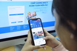 Многие покупатели начинают делать покупки в Интернете. (Фото: Сотрудник/Vietnam +)