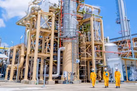 Рабочие на газовых объектах. (Фото: PetroVietnam)