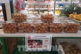 Личи Тханьха из Вьетнама продаются по цене 18 евро / кг в супермаркете Thanh Binh Jeune в Париже (Франция). (Фото: ВИА)