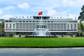 48-летие освобождения Юга, воссоединения страны: Вьетнам продолжает писать золотую страницу своей истории