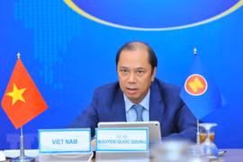 Заместитель министра иностранных дел, глава SOM ASEAN Вьетнама Нгуен Куок Зунг возглавил вьетнамскую делегацию для участия в конференции. (Фото: Минь Дык/ВИА)