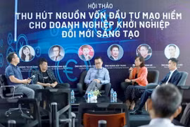 Г-жа Хоанг Тхи Ким Зунг, главный представитель японского инвестиционного фонда Genesia Ventures во Вьетнаме, выступает на конференции с докладом о привлечении источников венчурного капитала для инновационных стартапов. (Источник: hoilhpn.org.vn)
