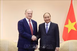 Президент Нгуен Суан Фук принял Председателя ЦК КПРФ Г.А. Зюганова. (Фото: Тхонг Нят/ВИА)