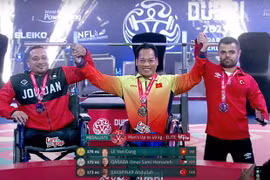 Ле Ван Конг завоевал золотую медаль в весовой категории до 49 кг на чемпионате мира по пара-пауэрлифтингу в Дубае. (Фото: IPC)