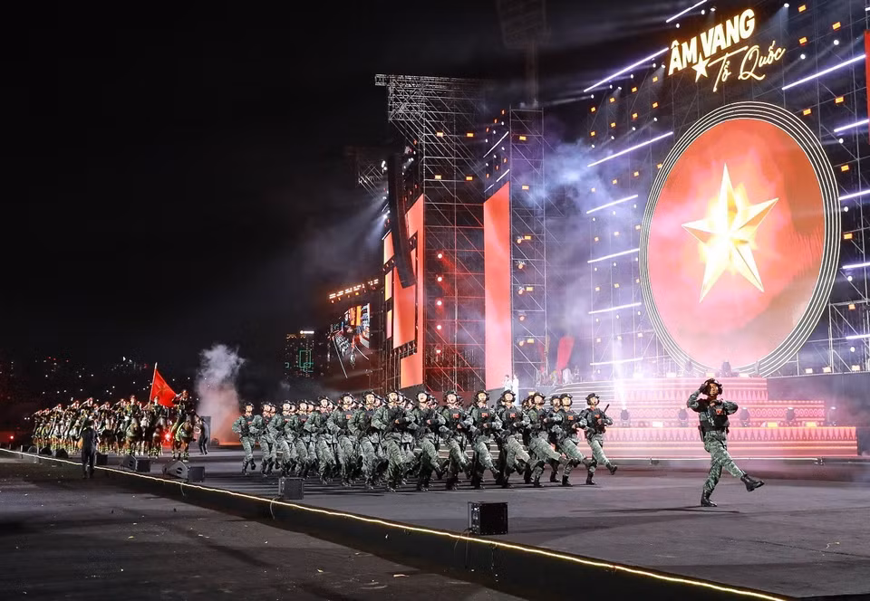 Художественный номер «Мирное Отечество» — парад в сочетании с выступлением. Фото: ВИА.