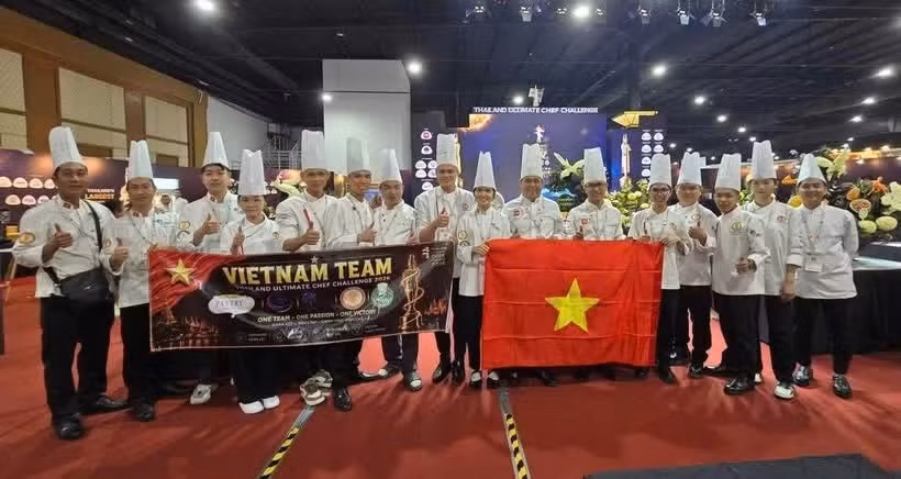 Вьетнамские повара ярко проявили себя на конкурсе Thailand Ultimate Chef Challenge 2026. (Фото: внештатный корреспондент/VietnamPlus) 