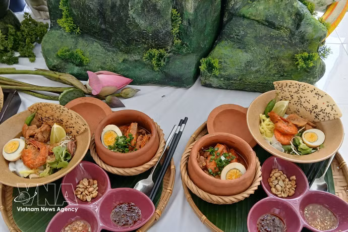 Ми Куанг стал одним из знаковых блюд вьетнамской кухни и кухни Центрального Вьетнама, способствуя укреплению туристического бренда Дананга на национальной и международной карте гастрономического туризма. Фото: ВИА.