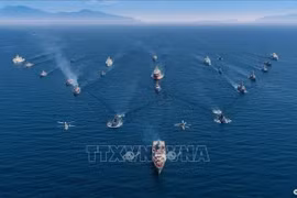 Построение в форме буквы «А». (Фото: Военно-морские силы/ВИА).