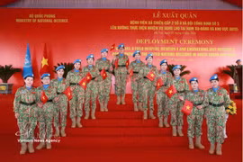 Офицеры и военнослужащие Полевого госпиталя второго уровня № 8 и Инженерного отряда № 5 отправляются для выполнения миротворческой миссии ООН. Фото: ВИА.