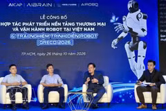 Круглый стол, посвященный развитию локализованной платформы для продажи и эксплуатации роботов во Вьетнаме, состоялся 26 октября в рамках мероприятия по запуску инициативы. Фото: ВИА.