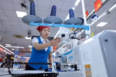 В 2025 году экспорт продукции текстильно-швейной отрасли принес 46 млрд долл. США, а в 2026 году отрасль стремится довести этот показатель до 48 млрд долл. США. (Фото: ВИА) 
