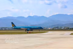 Vietnam Airlines открыла авиамаршрут Хошимин – Дьенбьен. (Фото: ВИА).