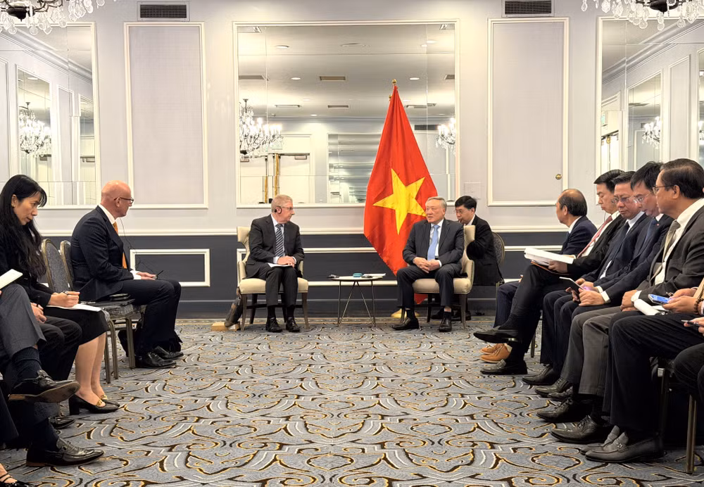 potal-khuyen-khich-cac-nha-dau-tu-doanh-nghiep-dinh-che-tai-chinh-cua-thanh-pho-san-francisco-dau-tu-vao-vifc-8667712.jpg