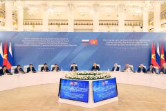На заседании. (Фото: ВИA)