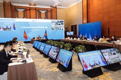 Вьетнамская сторона на 8-м совещании министров RCEP в режиме телеконференции 27 августа (Фото: ВИА)