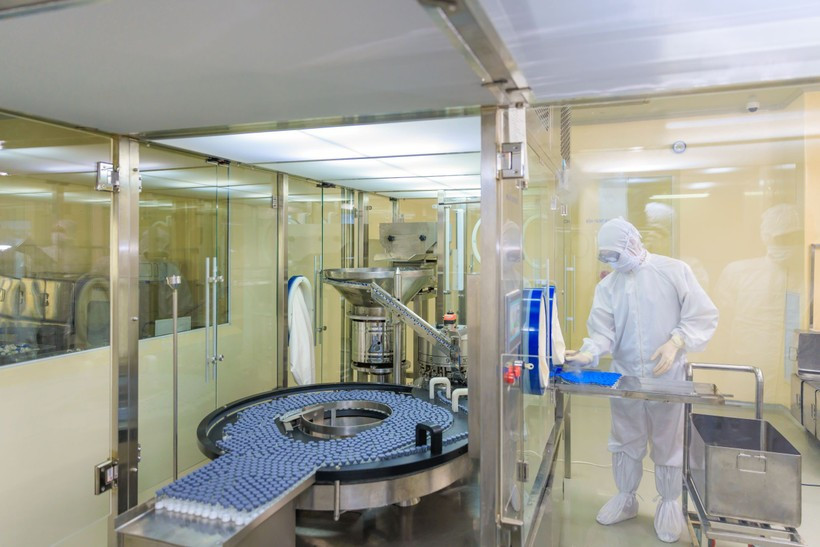 Резолюция №68 ставит цель к 2030 году довести число действующих предприятий по всей стране до 2 миллионов, что соответствует 20 предприятиям на 1 000 жителей, а также обеспечить участие как минимум 20 крупных предприятий в глобальных цепочках добавленной стоимости. (Фото: ВИА)