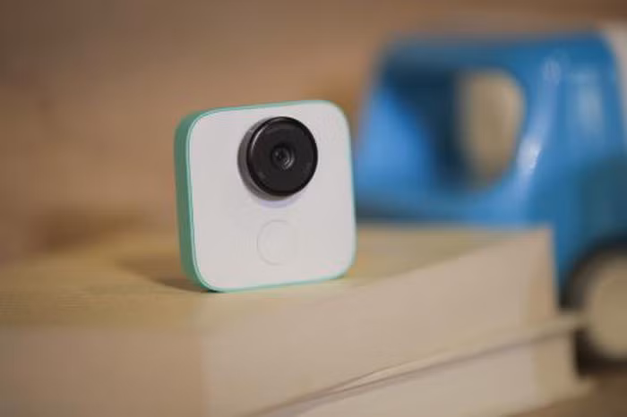 Google прекратила продажи камеры Clips с искусственным интеллектом ảnh 1