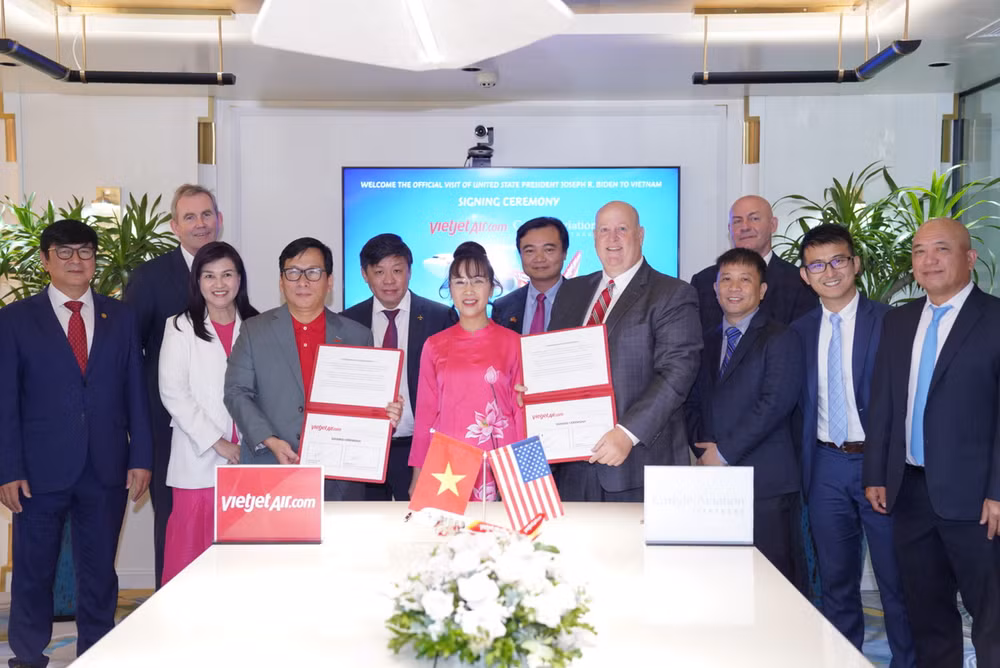 Vietjet и Carlyle Group подписали спонсорское соглашение на сумму 550 миллионов долларов США ảnh 2