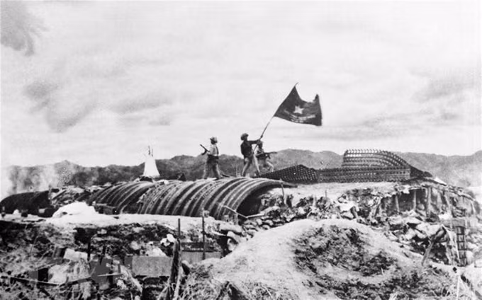 Историческая победа под Дьенбьенфу - победа войны комплексного сопротивления ảnh 2