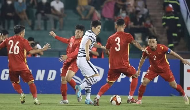 Сборная U23 Вьетнама сыграла вничью 1:1 с U20 РК в товарищеском матче ảnh 1