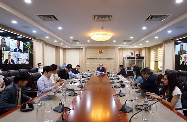 Вьетнам развивает сотрудничество в области охраны природы с WWF ảnh 2