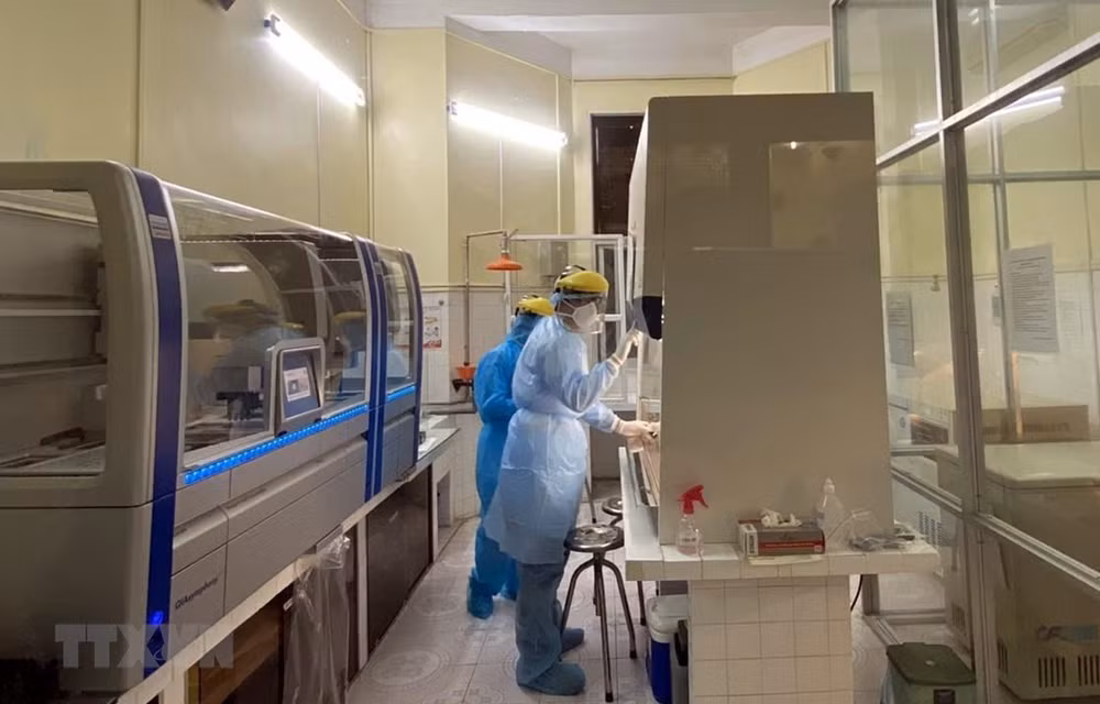Число случаев заражения COVID-19 во Вьетнаме по состоянию на 22 марта достигло 113 ảnh 1