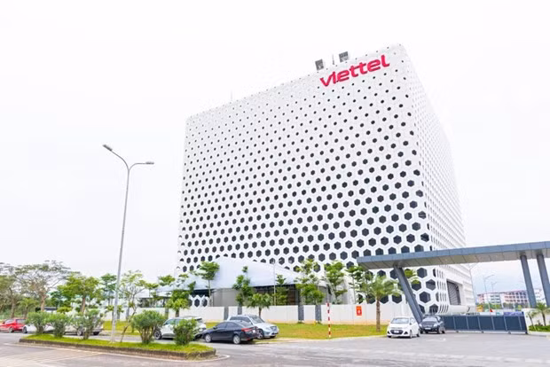 Viettel открывает центр обработки данных в ханойском высокотехнологичном парке Хоалак ảnh 1